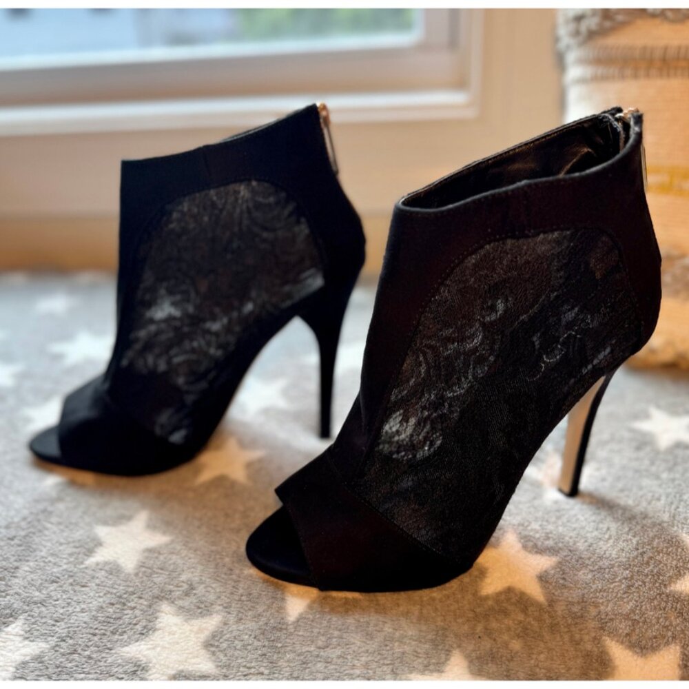 Aldo Lace Open-Toe Stilettos - 7.5